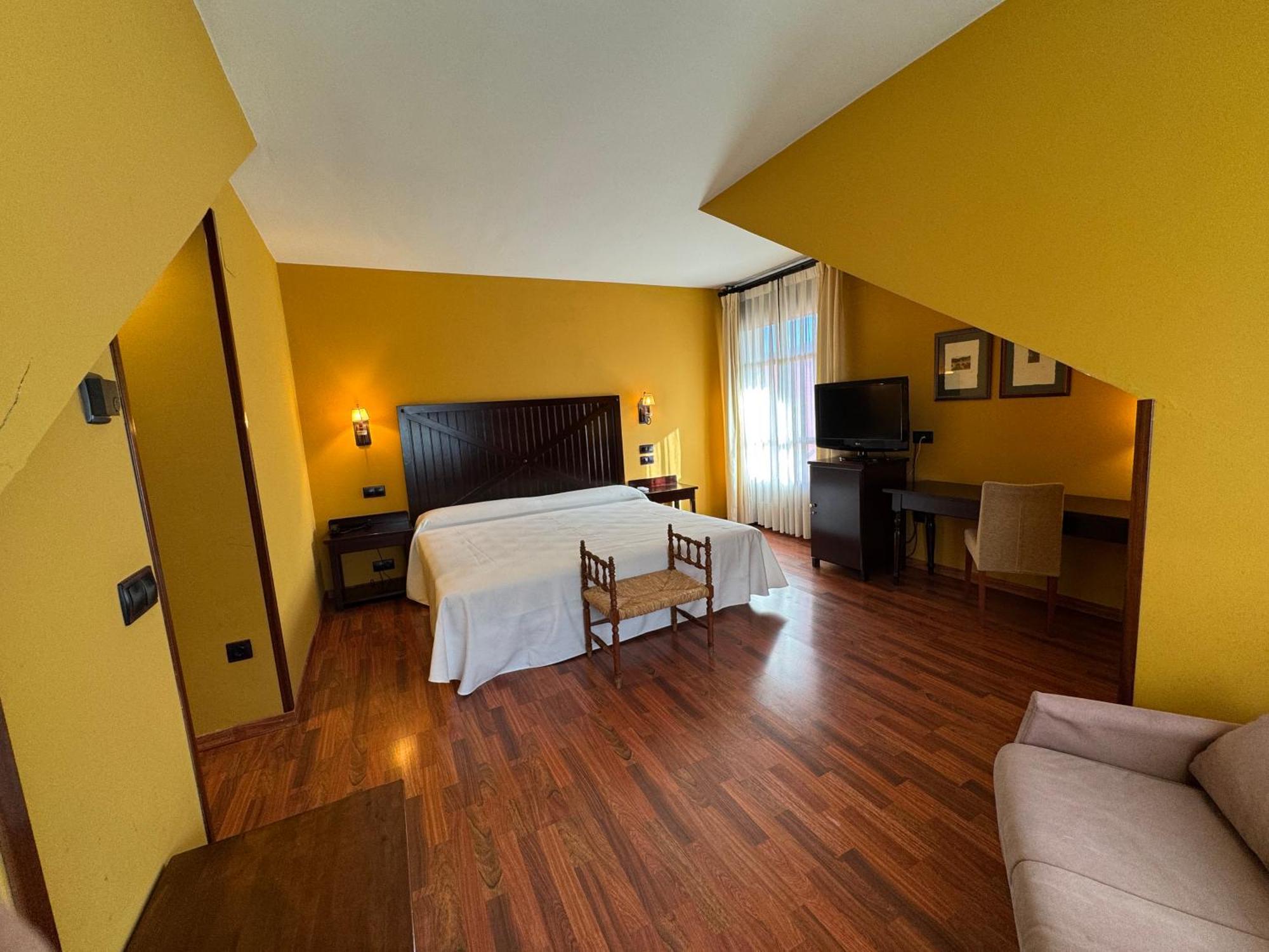 קאמפו Hotel Cotiella מראה חיצוני תמונה