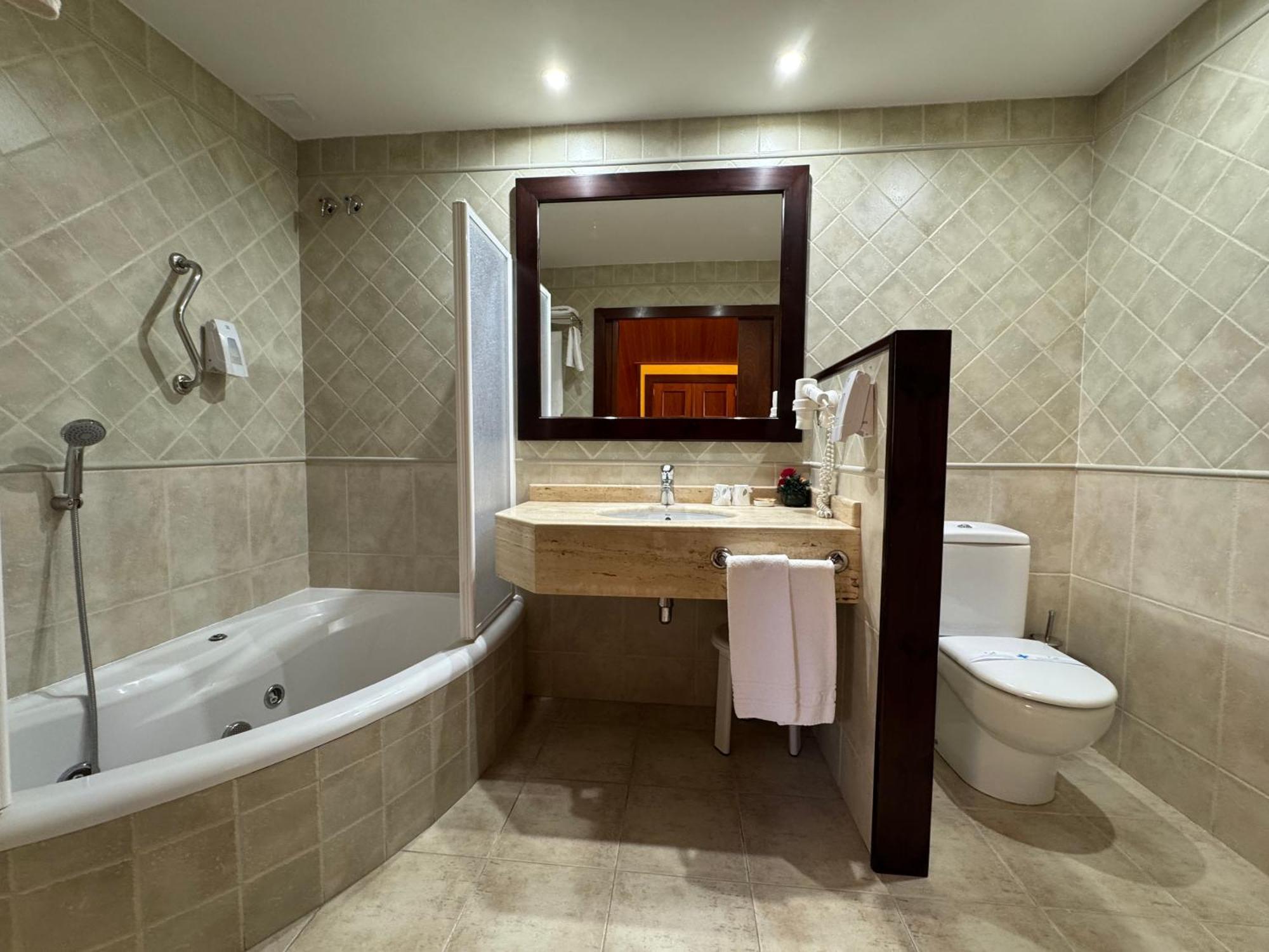 קאמפו Hotel Cotiella מראה חיצוני תמונה
