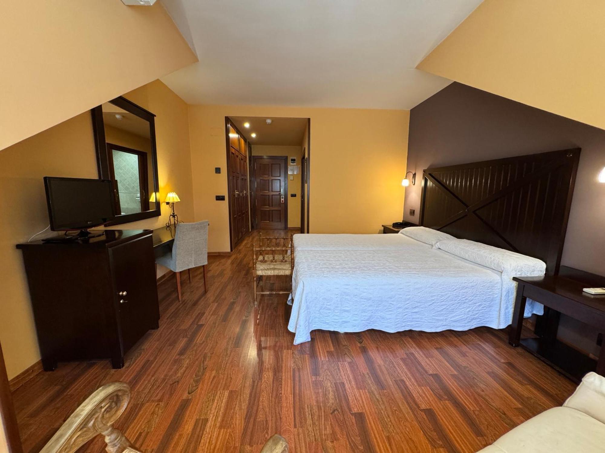 קאמפו Hotel Cotiella מראה חיצוני תמונה